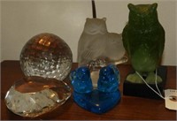 Wony Co. Faux jade owl figurine, glass gold