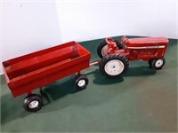 Ertl toy tractor