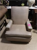 Retro lounge chair