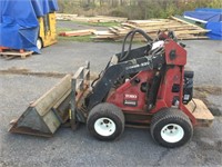 Toro Dingo 222 with Quick Attach Forks & Bucket