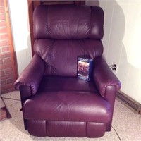 La-Z-Boy Brown Leather Recliner with Cleaning Kit