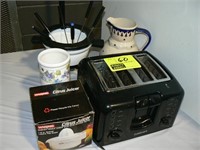 CUISENART TOASTER, WARING JUICER, FONDUE POT,