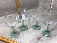 6 GREEN STEMMED WINE GLASSES