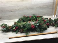 2 CHRISTMAS GARLANDS WITH BERRIES AND PINE CONES