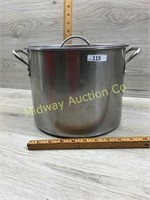 STOCK POT WITH LID