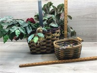 2 GREEN AND BROWN BASKETS WITH VERIGATED GREENERY