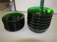17 Pc Vintage Forest Green Oatmeal Glass (11