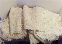 Doilies & Table Runners