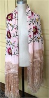 STUNNING PALE PINK `PIANO SHAWL WITH
