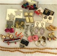 LOT OF (20) PIECES OF FASHION JEWELRY