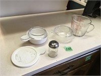measuring cup, soup bowl, sm sugar container