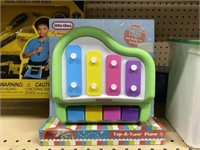 LITTLE TIKES TAP A TUNE PIANO