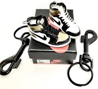 Double 3D Nike sneaker keychain white/gold/black