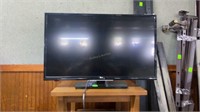 LG Flatscreen Tv Model 32LF500B