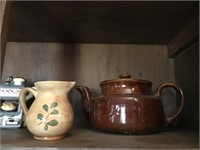 4 Decorative Teapots and Pitchers