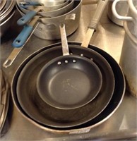 3 frying pans- nonstick