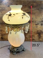 Parlour Table Lamp w. Glass Teardrops