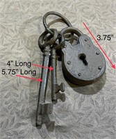 Antique Skeleton Keys w. Padlock