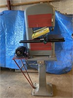 B&D Band Saw with Timber Wolf Blades