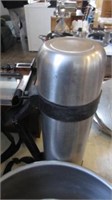 THERMOS