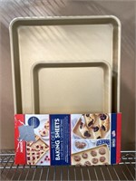 New Nordic Ware, Set of 3 - Gold Baking Cookie