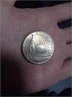1986 LIBERTY HALF DOLLAR COIN