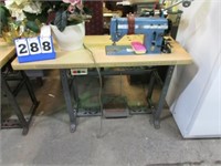 COMMERCIAL SINGER SEWING MACHINE & TABLE
