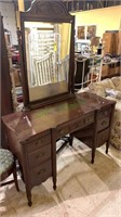 Antique mahogany writing desk or vanity, with 7