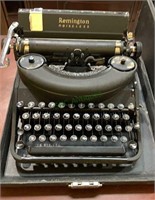 Vintage Remington manual typewriter, the
