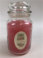 Yankee Candle Rows and Ivy Scented Candle
