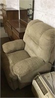 Big man recliner