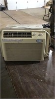 Window air conditioner/ 110 / 5000 btu