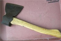 Broad hatchet