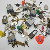 Lot of Random Locks & Keys