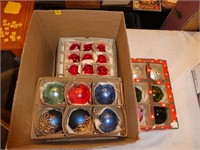 Box Lot of Misc. Xmas Vintage Ornaments