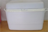 White Rubbermaid Cooler