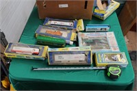 HO Scale Railroad cars and accessories