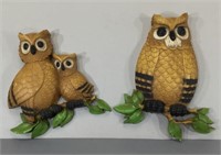 Vintage Plastic Owl Wall Art -1976