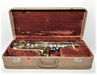 Collegiate by Holton Saxophone in Case