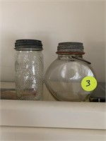 CLEAR JARS WITH ZINC LIDS