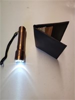 Zoom flashlight & leather wallet gift set
