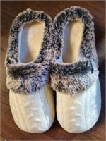 Ivory wool slippers