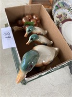 3 DUCK FIGURINES & GRAPES