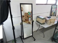 Full Body Mirror on Wheels - Mirror: 20x60 -