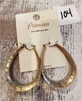 Pomina Love what you wear goldtone hoop earrings