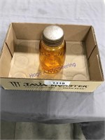 Amber Mason's jar w/ lid, pint size
