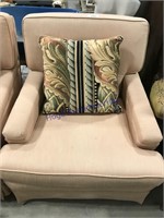 Cloth chair, rose, accent pillow
