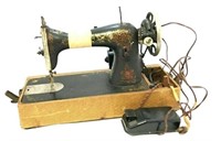 Antique Singer Sewing Machine With Necchi Case