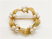 14k yellow gold and pearl circular brooch pin