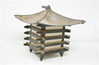 Metal pagoda decor with hanging hook